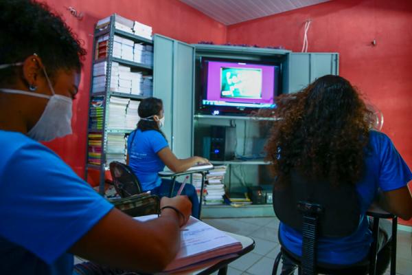 Rede estadual de ensino já conta com 100% das escolas com aulas remotas(Imagem:Divulgação)