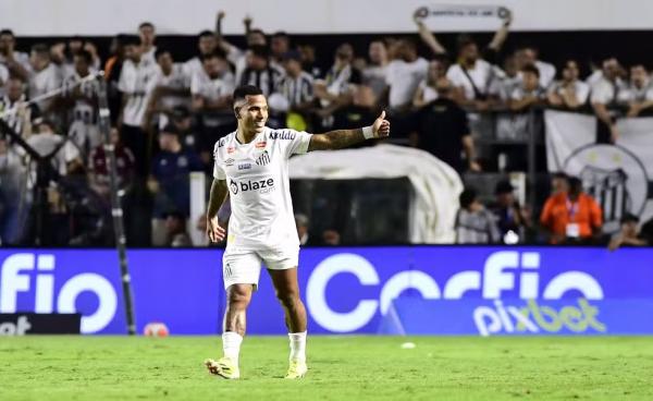 Otero comemora gol do Santos em final contra o Palmeiras.(Imagem:Marcos Ribolli)