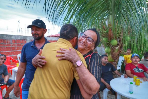  Joel Rodrigues cumpre agenda movimentada no final de semana e &eacute; abra&ccedil;ado pelo povo(Imagem:Ascom)