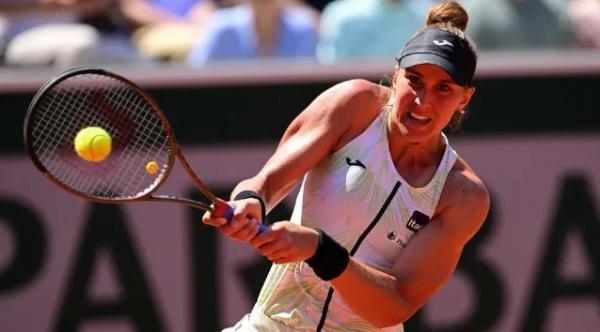 Bia Haddad surpreende ao vencer Jabeur e avançar às semi de Roland Garros(Imagem:Emmanuel DUNAND)