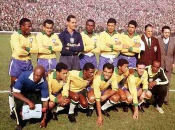 O Brasil foi bicampeão em 1962, com um time que preservou grande parte dos craques que atuaram em 1958.(Imagem:Reprodução)