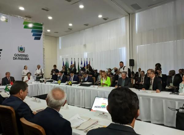 Governadores do Nordeste se reúnem para discutir estratégias que garantam o desenvolvimento da região de forma coordenada.(Imagem:Consórcio Nordeste/Tarcísio Araújo)