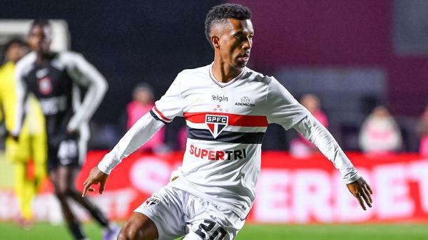 Flamengo demonstra interesse na contratação de Marcos Antônio, do São Paulo(Imagem:Reprodução)