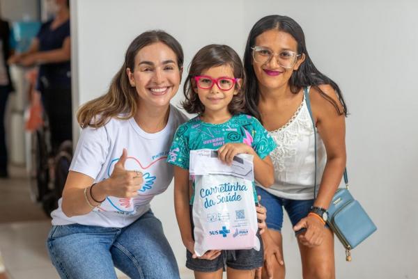 A coordenadora do Pacto pelas Crianças do Piauí, Isabel Fonteles, participou do momento de entrega.(Imagem:Divulgação)