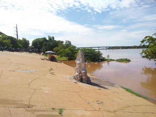 Essas famílias desabrigadas perderam todos os bens e até as próprias casas após as fortes chuvas registradas nos primeiros dias de 2022 em Teresina. Um dos moradores contou que tev(Imagem:Reprodução)