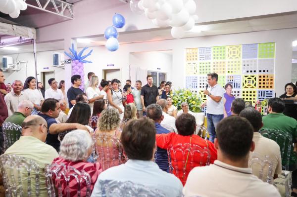  Ciro visita obras de escola em Barro Duro, que conta com investimentos de R$ 11 milh&otilde;es(Imagem:Ascom)