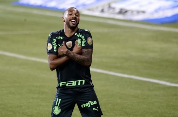 Wesley comemora gol do Palmeiras contra a Chape(Imagem:Marcos Ribolli)