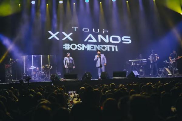 César Menotti e Fabiano (Imagem:Marcos Oliveira/ Espaço Unimed/Divulgação)