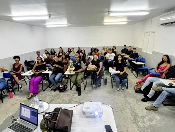  Palestra na UESPI debate viol&ecirc;ncia dom&eacute;stica em alus&atilde;o ao Dia da Mulher em Floriano(Imagem:Reprodu&ccedil;&atilde;o/Instagram)