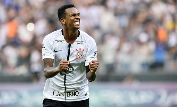 Jô foi campeão paulista e brasileiro pelo Corinthians em 2017.(Imagem:Marcos Ribolli)