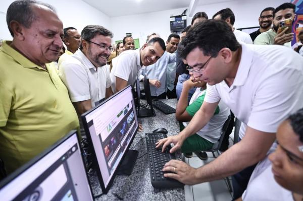 Governo do Estado amplia pol&iacute;tica de tempo integral com entrega de Cetis modernizados em Oeiras e Col&ocirc;nia do Piau&iacute;(Imagem: Ascom Seduc)