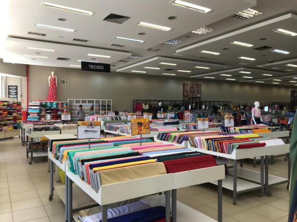 Armazém Paraíba reinaugura setor de moda em um evento especial de transformação e ofertas(Imagem:FlorianoNews)