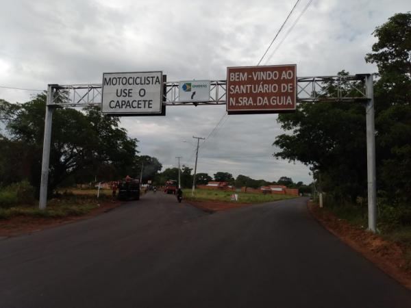 Prefeito Joel Rodrigues visita obra de asfaltamento que dá acesso ao bairro Nossa Senhora da Guia(Imagem:FlorianoNews)