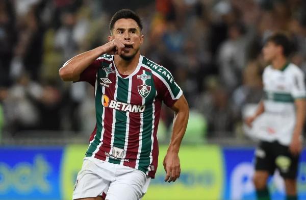  Willian comemora gol em Fluminense x Coritiba.(Imagem: Alexandre Durão )