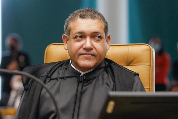O ministro Kassio Nunes Marques interrompeu nesta quinta-feira (16) o julgamento do STF (Supremo Tribunal Federal) que discute a exigência de passaporte de vacinação para entrar no(Imagem:Reprodução)