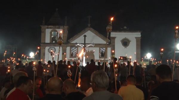 Procissão de Fogaréu em Oeiras(Imagem:TV Clube)