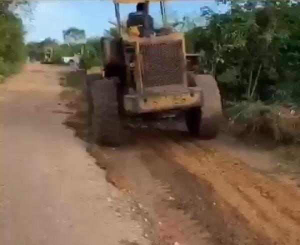 Ex-vereador Maurício Bezerra solicita a recuperação de estradas da zona rural de Floriano(Imagem:Reprodução)
