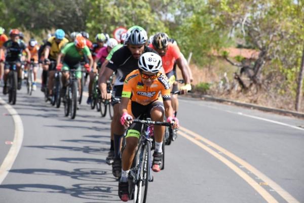 Floriano realiza 1? Corrida Ciclística 