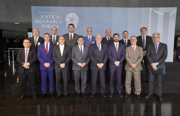 Reunião no Ministério da Justiça.(Imagem:ascom/ Governo do Piauí)