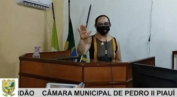 Prefeita interina de Pedro II, Betinha Brandão assume como prefeita do município nesta terça-feira (24).(Imagem:Reprodução)