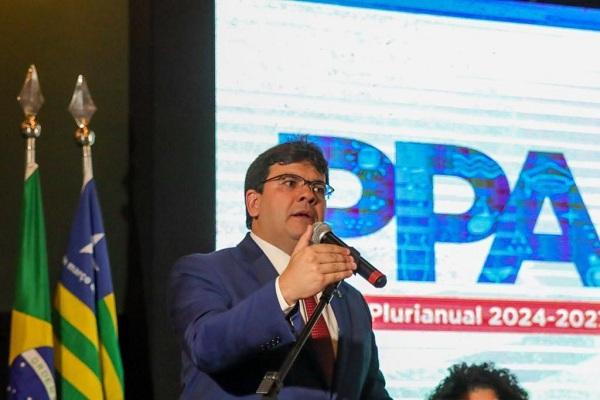 O governador participou da abertura do encontro participativo da construção do Plano Plurianual, realizado até o dia 12 em Teresina.(Imagem:Divulgação)