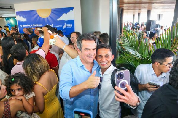 Ciro Nogueira participa de voo inaugural: