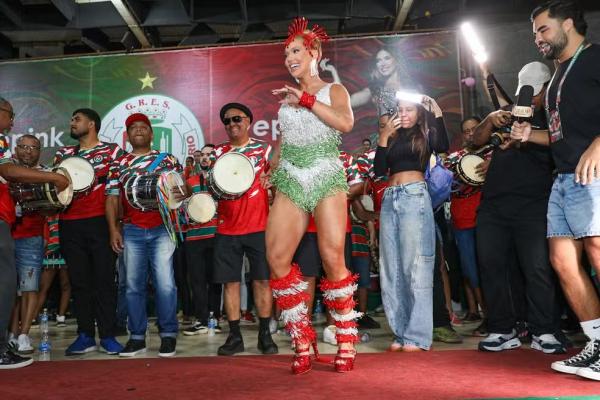Virginia Fonseca no ensaio de quadra da Grande Rio.(Imagem:Victor Chapetta/BrazilNews)