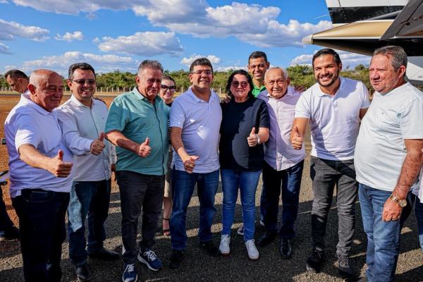 Rafael Fonteles entrega mil registros de imóveis em Piripiri e celebra 70 mil títulos em todo Piauí(Imagem:Divulgação)