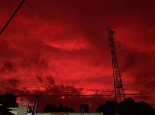 Cinzas de erupção vulcânica no oceano Pacífico chegam ao Piauí.(Imagem:Reprodução/Jorge Luís)