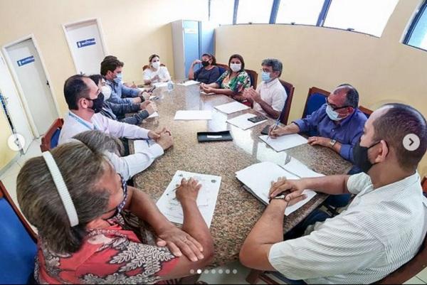 Reunião discute sobre a situação dos conjuntos habitacionais de Floriano.(Imagem:Reprodução/Instagram)