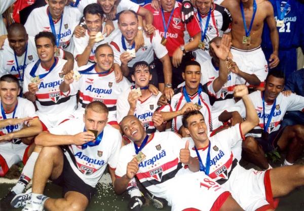 São Paulo tinha Kaká e era o atual campeão do Rio-São Paulo em 2001.(Imagem:Rubens Chiri / saopaulofc.net)