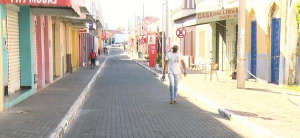 Casarão corre o risco de desabar em Floriano.(Imagem:Reprodução/TV Clube)