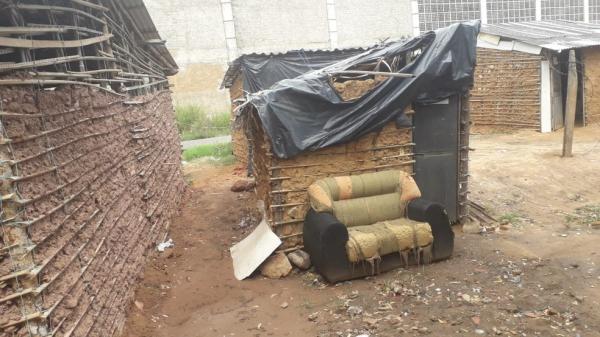 Chuva alaga barracos de ocupação com quase 30 famílias.(Imagem:Thais Silva)