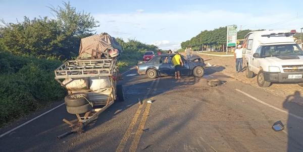 Colisão entre carros deixa dois mortos na PI-243, em Belém do Piauí.(Imagem:Reprodução)