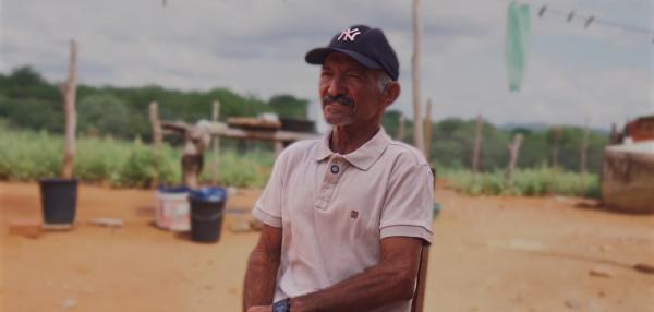 Jos&eacute; Ger&ocirc;nimo, morador de Acau&atilde;.(Imagem:Ascom &Aacute;guas do Piau&iacute;))