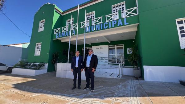  Poder Legislativo de Floriano prestigia o Encontro Regional de Vereadores em Oeiras(Imagem:CMF)