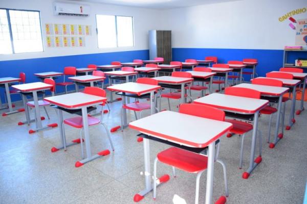 Prefeitura entrega escola completamente reformada à comunidade Exu nos 128 anos de Floriano (Imagem:Secom)