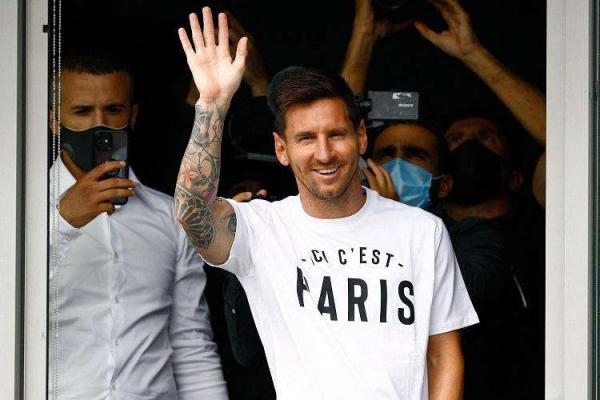 Pai de Messi confirma transferência para o PSG(Imagem:Reprodução)