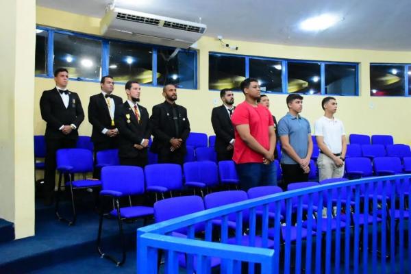 Câmara Municipal de Floriano homenageia a Ordem DeMolay com sessão solene.(Imagem:CMF)