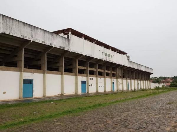 Estádio Tibério Nunes, em Floriano.(Imagem:Aparecida Santana)