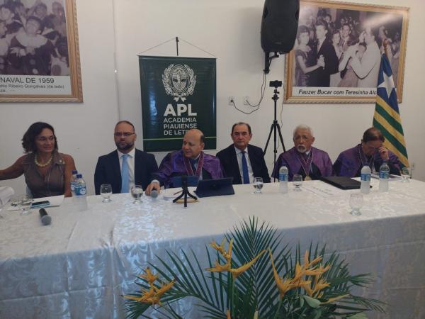 Membros da APL fazem visita histórica à Floriano(Imagem:FlorianoNews)