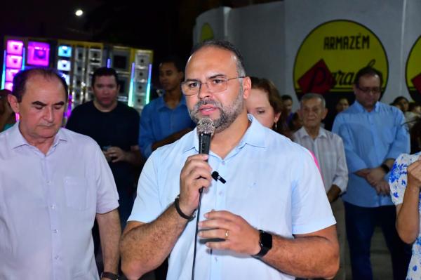 Vereadores participam da inauguração do Largo Raimundo Marreiros, bairro Ibiapaba de Floriano(Imagem:CMF)