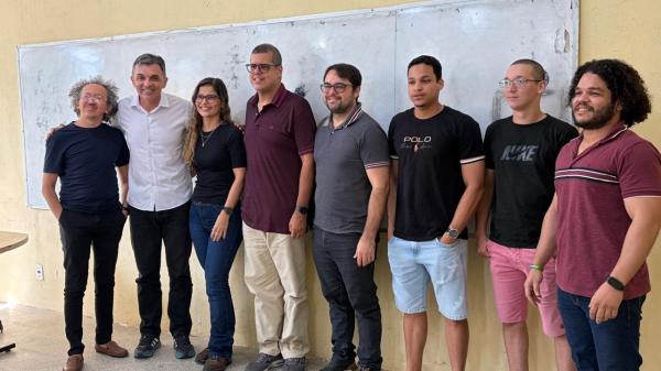 O Reitor tamb&eacute;m esteve presentes no campus de Piripiri. (Imagem:Abner Carvalho)