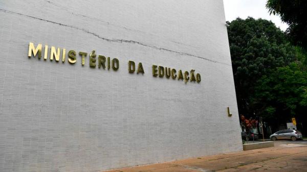 Mais 11 servidores do MEC anunciam renúncia coletiva(Imagem:Divulgação)