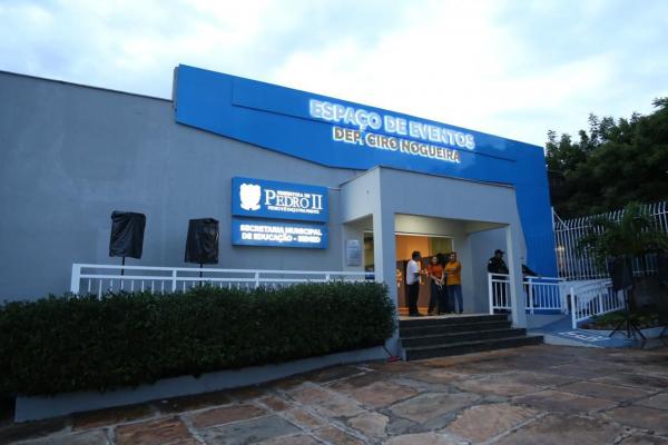 Ciro Nogueira se emociona com homenagem ao pai em Pedro II(Imagem:Ascom)