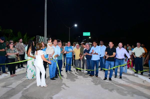 https://floriano.pi.leg.br/camarafloriano/noticia/exibir/?id=14852(Imagem:Divulgação/ Camara Municipal de Floriano)