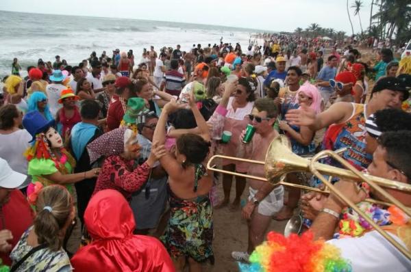 Bloco Spaia Merda sai todo domingo e terça de carnaval em Luis Correia, no Piauí.(Imagem:Arquivo Pessoal)