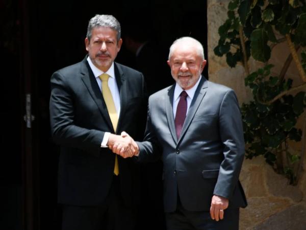 Lula se reúne com Arthur Lira para discutir a PEC da Transição(Imagem:Reprodução)