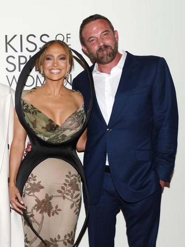 Jennifer Lopez e Ben Affleck no evento de lançamento de O Beijo da Mulher-Aranha (2025) em Nova York, em 6 de outubro de 2025.(Imagem:Getty Images)