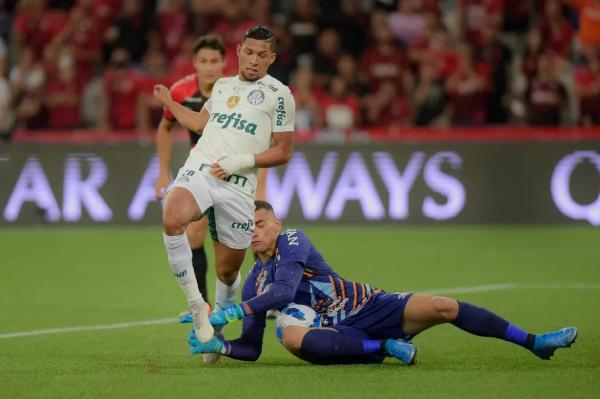  Rony produziu pouco em Athletico x Palmeiras.(Imagem: Staff Images/Conmebol )